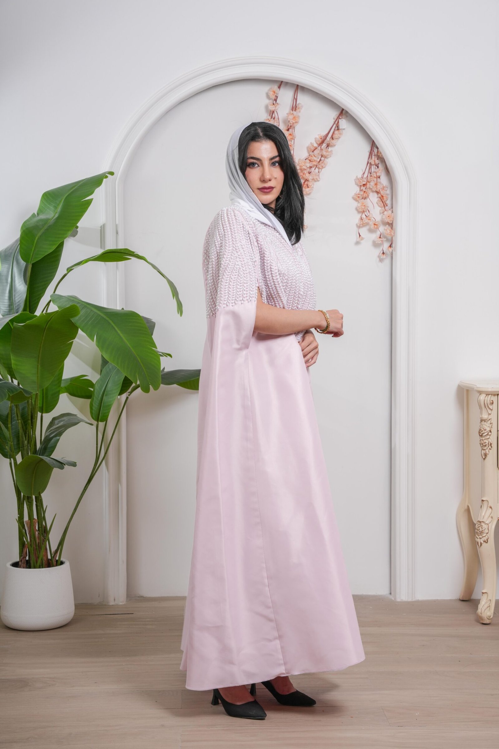 Blush Pearl Abaya - Image 2