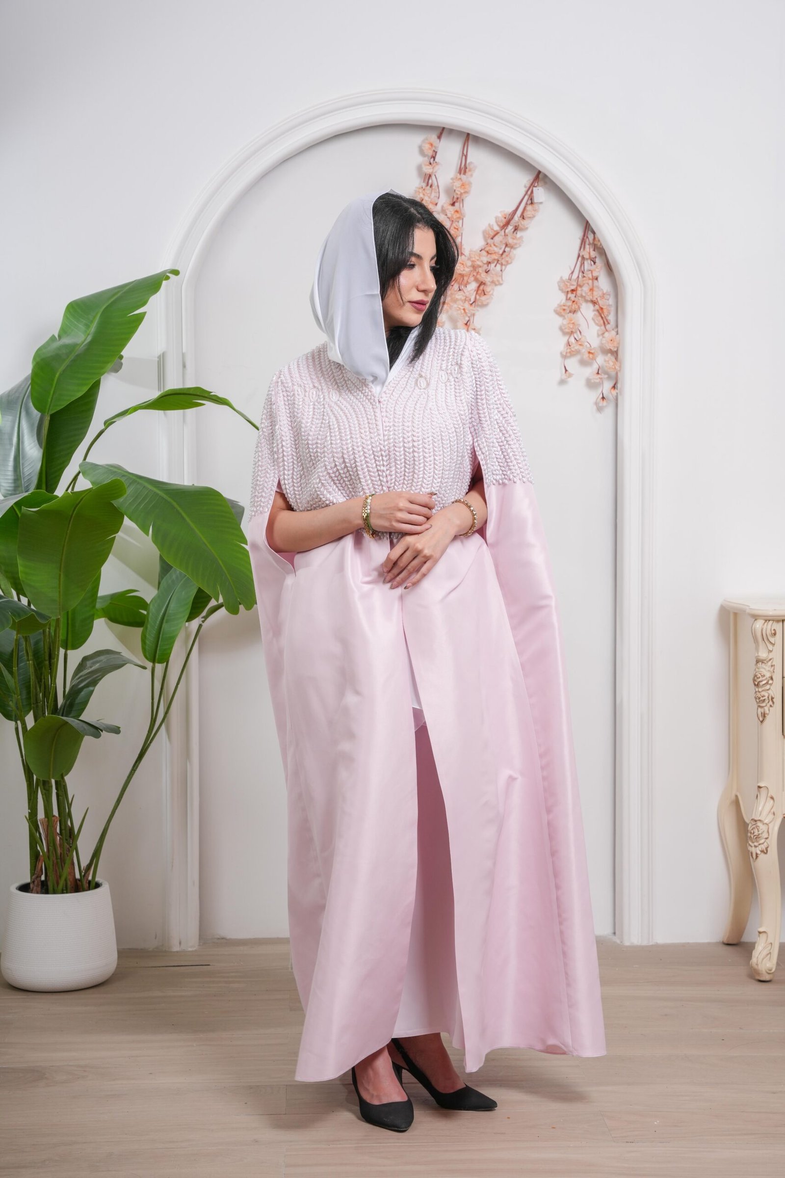 Blush Pearl Abaya - Image 3