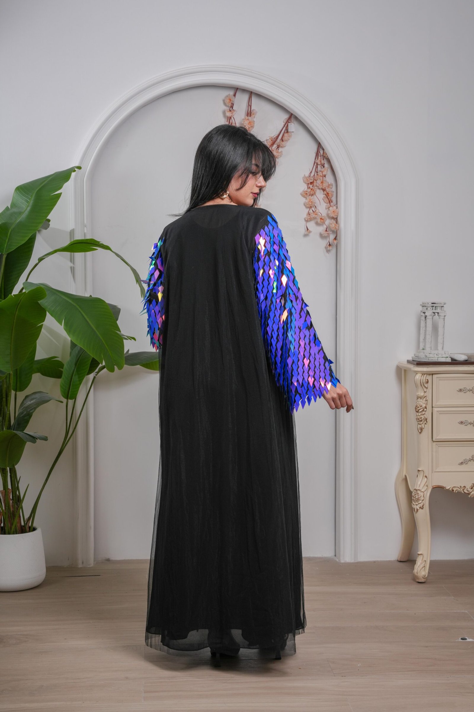 Midnight Prism Abaya - Image 10